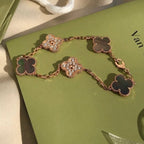 [Lumi jewelry] CLOVER 5 MOTIF GRAY MOP BRACELET COLLECTION