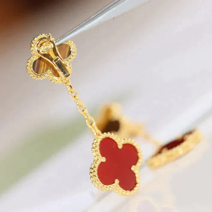 ¡®Lumi¡¯CLOVER  2 MOTIF  TIGER EYE CARNELIAN EARRINGS