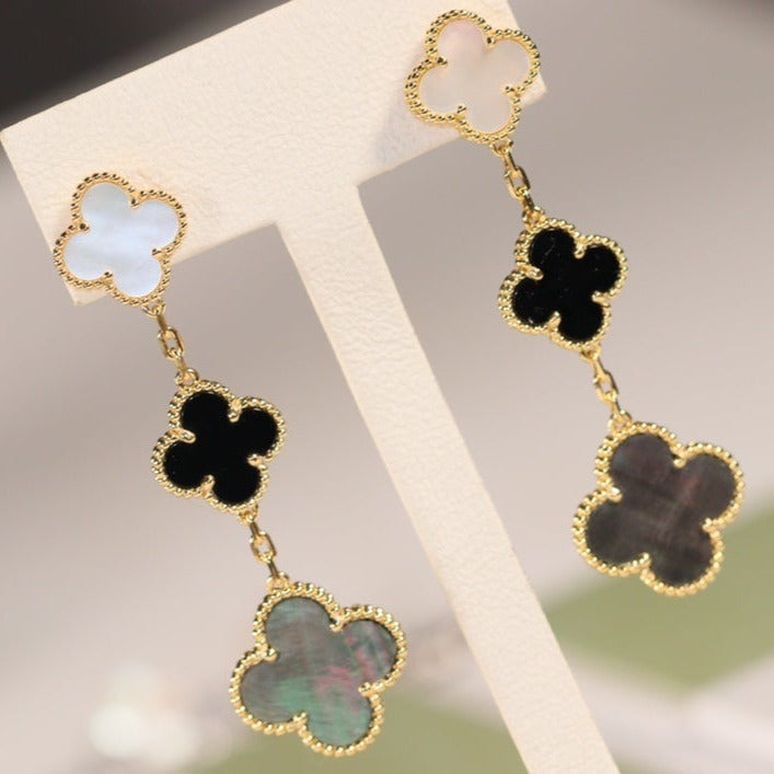 ¡®Lumi¡¯CLOVER EARRINGS GOLD ONYX MOP 3 MOTIF
