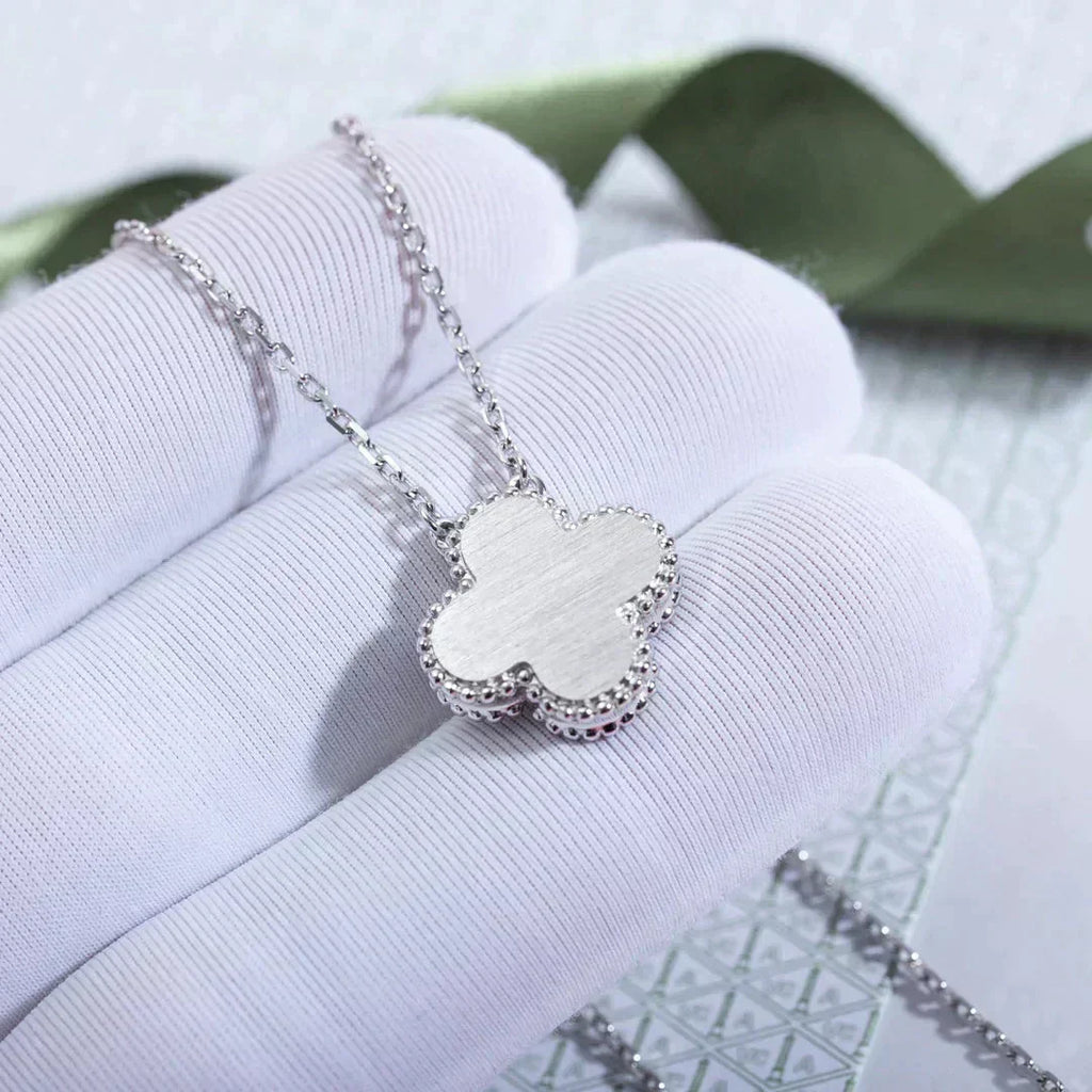 ¡®Lumi¡¯CLOVER  15MM DIAMOND LASER NECKLACE SILVER