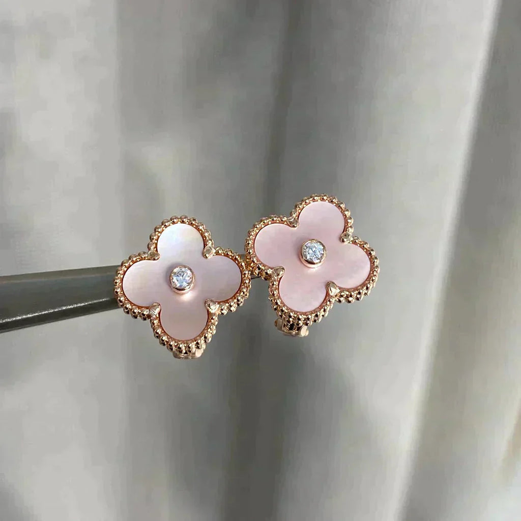 ¡®Lumi¡¯CLOVER MEDIUM 1 MOTIFS  PINK MOP DIAMOND EARRINGS