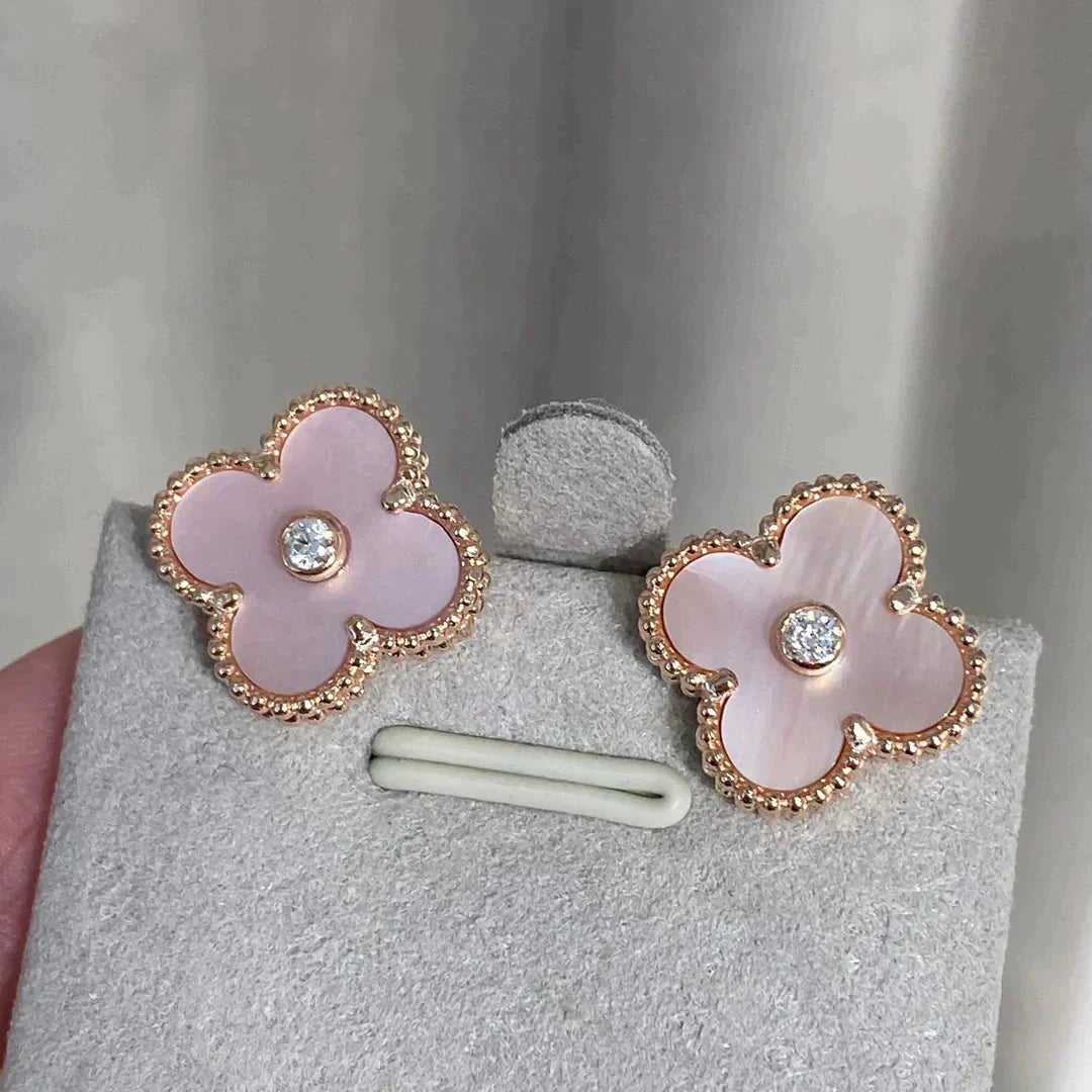 ¡®Lumi¡¯CLOVER MEDIUM 1 MOTIFS  PINK MOP DIAMOND EARRINGS