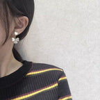 ¡®Lumi¡¯CLOVER SWEET WHITE MOP EARRINGS