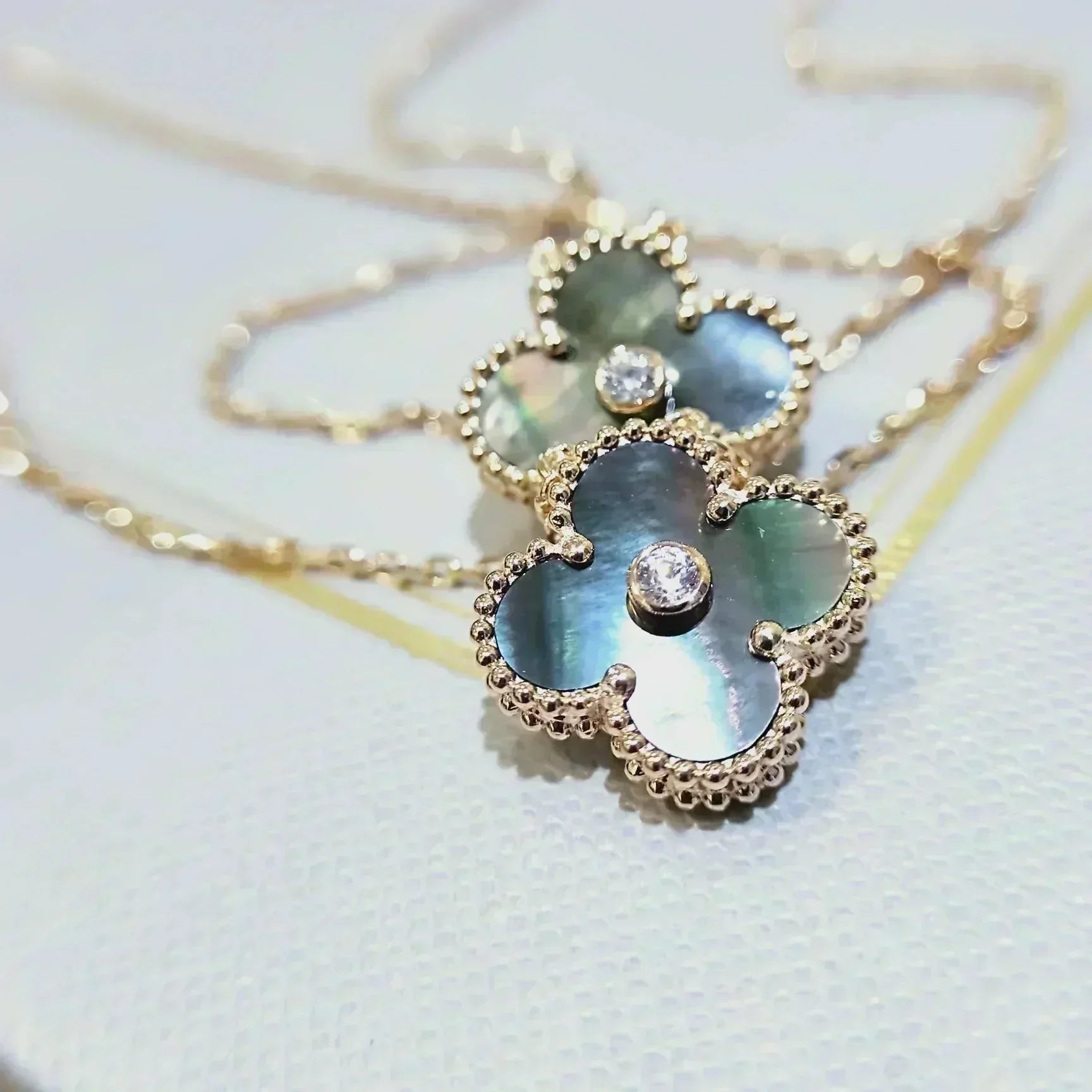 ¡®Lumi¡¯CLOVER 15MM DIAMOND AND MOTHER-OF-GREY NECKLACE