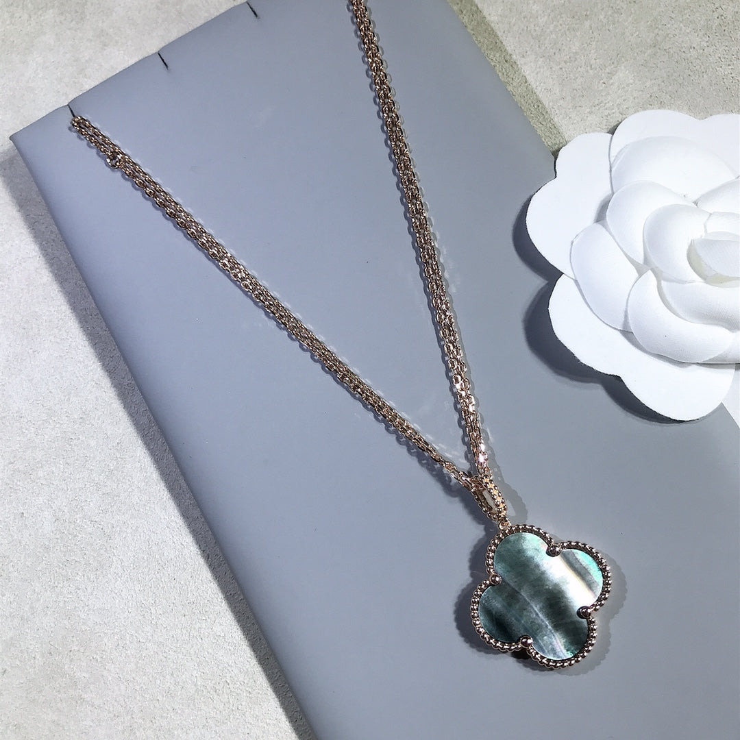 ¡®Lumi¡¯CLOVER 25MM GOLD DARK MOP BIG CLOVER NECKLACE