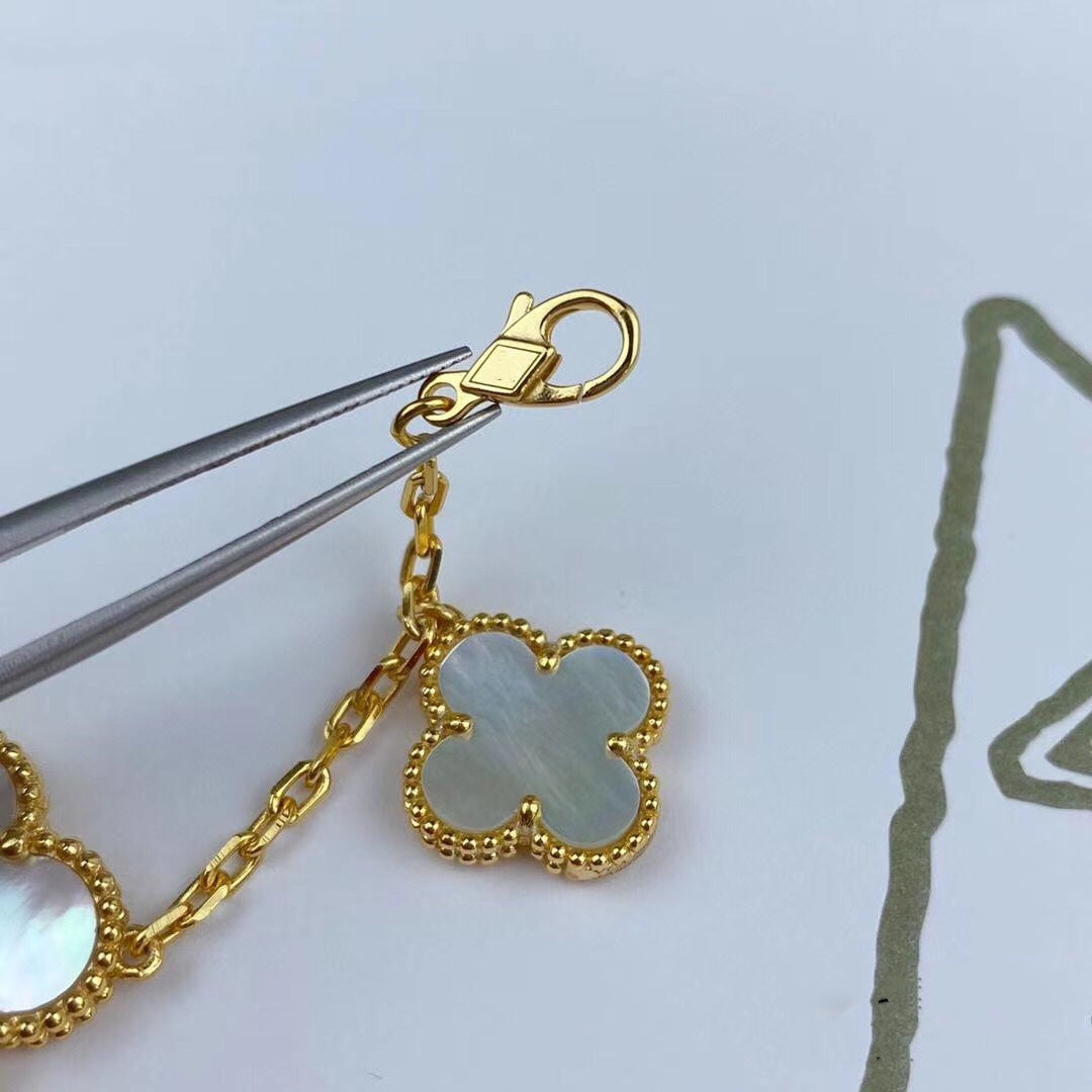¡®Lumi¡¯MAGIC CLOVER MOP GOLD BRACELET 5 MOTIFS