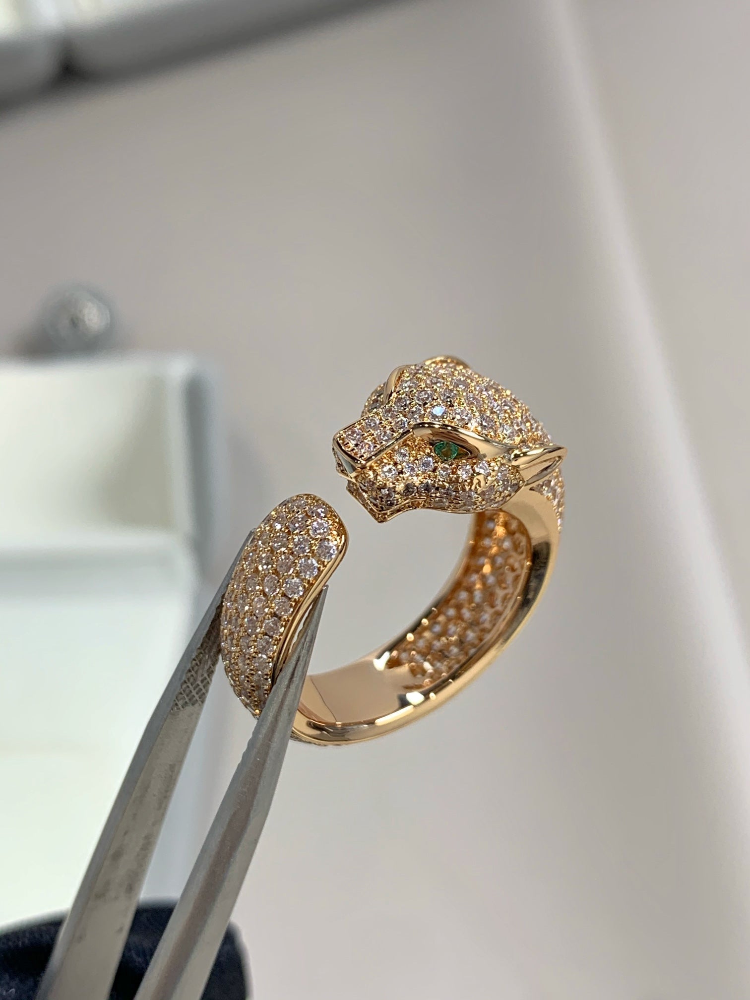 ¡®Lumi¡¯PANTHERE PINK GOLD DIAMOND RING