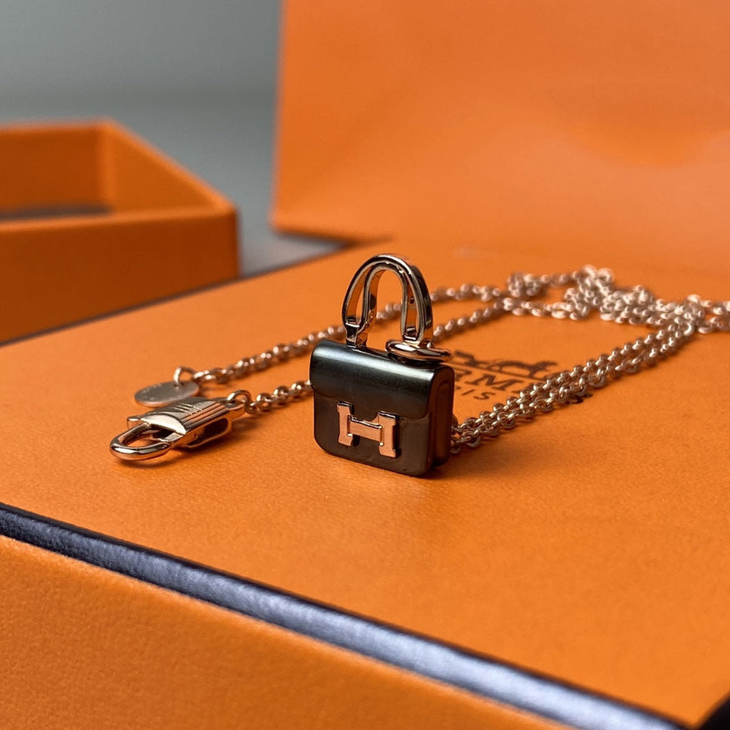 ¡®Lumi¡¯CONSTANCE BLACK PEDANT PINK GOLD NECKLACE