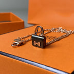 ¡®Lumi¡¯CONSTANCE BLACK PEDANT PINK GOLD NECKLACE