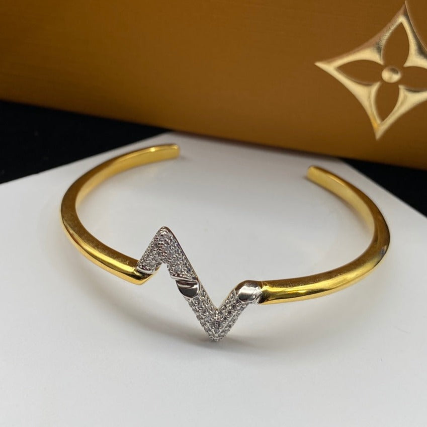 ¡®Lumi¡¯VOLTE UPSITE DOWN DIAMOND GOLD OPEN BRACELET