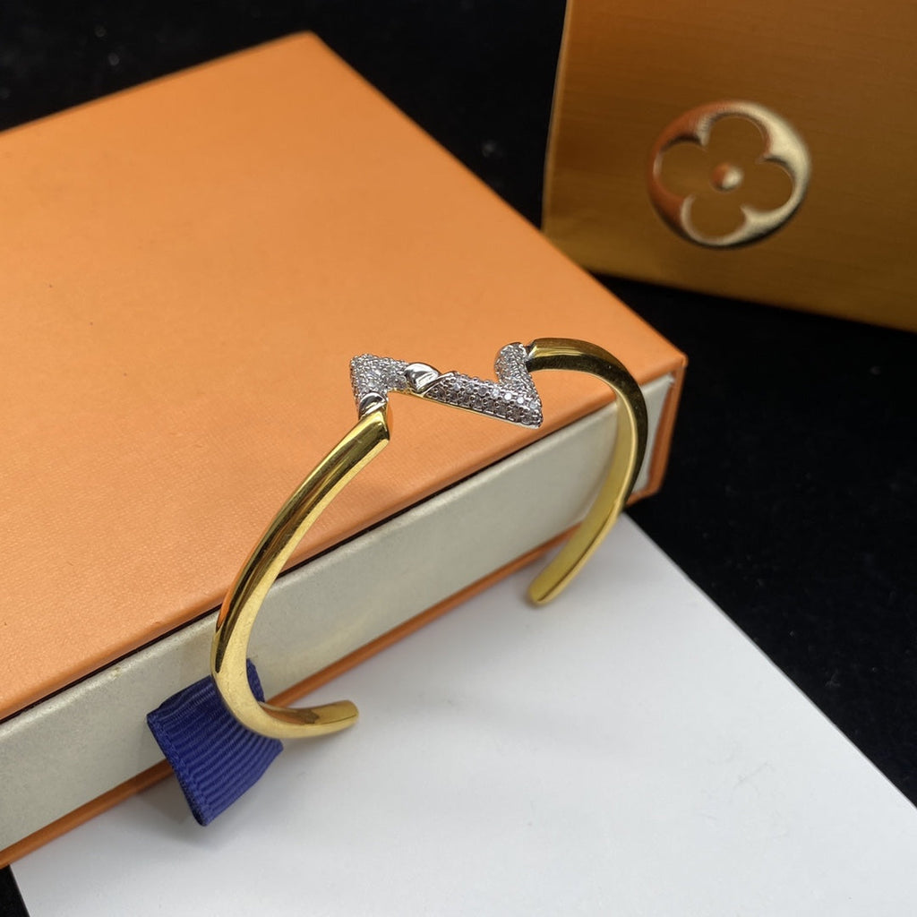 ¡®Lumi¡¯VOLTE UPSITE DOWN DIAMOND GOLD OPEN BRACELET