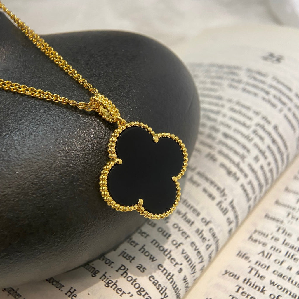 ¡®Lumi¡¯CLOVER 25MM NECKLACE GOLD ONYX
