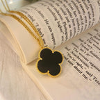 ¡®Lumi¡¯CLOVER 25MM NECKLACE GOLD ONYX
