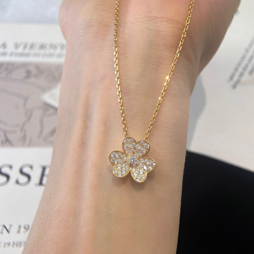 ¡®Lumi¡¯FLOWER DIAMOND NECKLACE