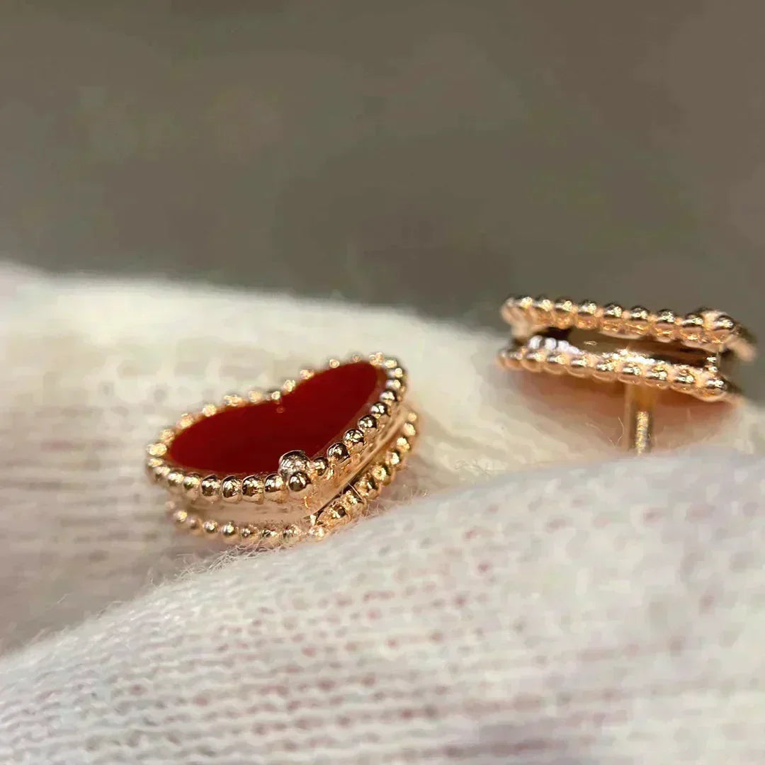 ¡®Lumi¡¯HEART CARNELIAN STUD EARRINGS