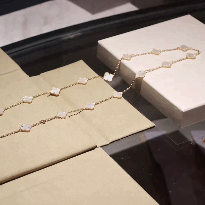 ¡®Lumi¡¯CLOVER 20 MOTIFS WHITE MOP NECKLACE