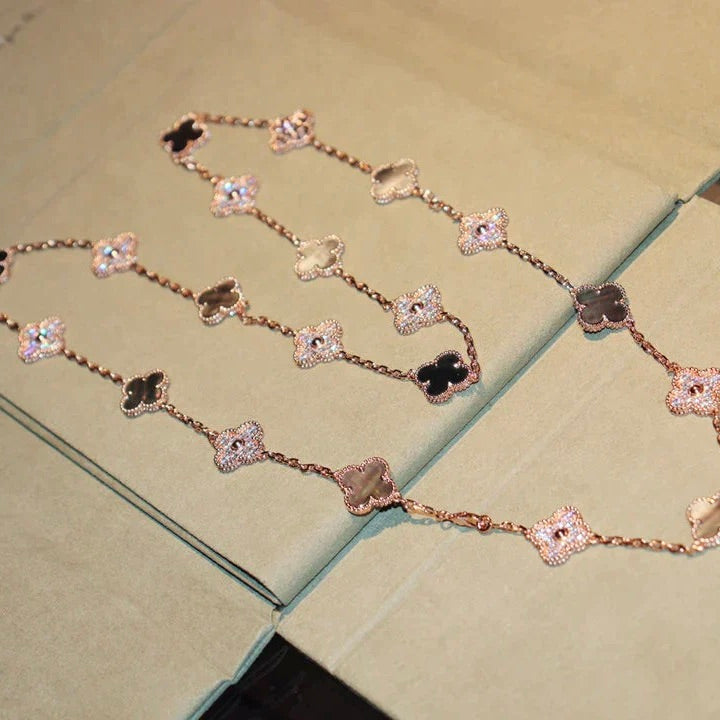 ¡®Lumi¡¯CLOVER 20 MOTIFS DARK MOP DIAMOND  NECKLACE
