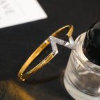 ¡®Lumi¡¯VOLTE UPSITE DOWN GOLD DIAMOND BRACELET