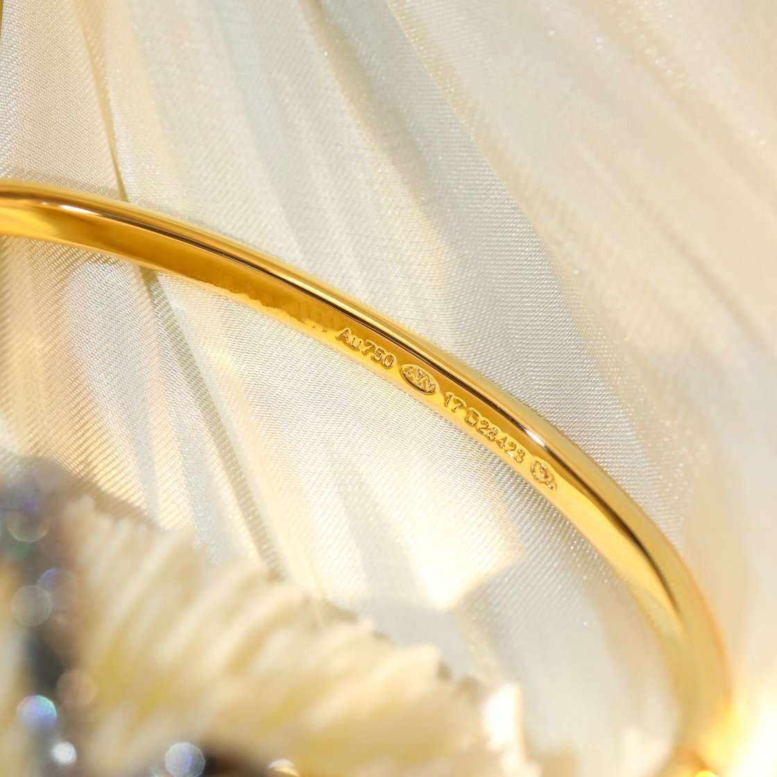 ¡®Lumi¡¯VOLTE UPSITE DOWN GOLD DIAMOND BRACELET