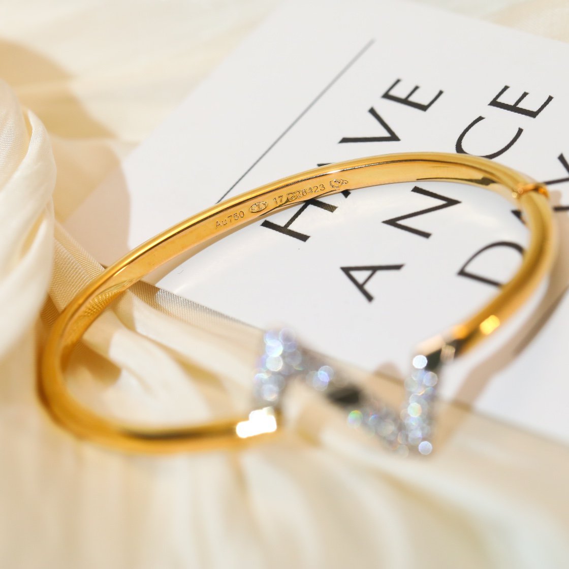¡®Lumi¡¯VOLTE UPSITE DOWN GOLD DIAMOND BRACELET