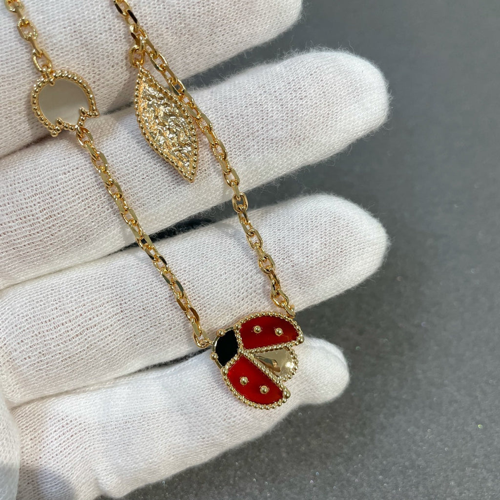 ¡®Lumi¡¯LUCKY SPRING 15 MOTIFS GOLD NECKLACE