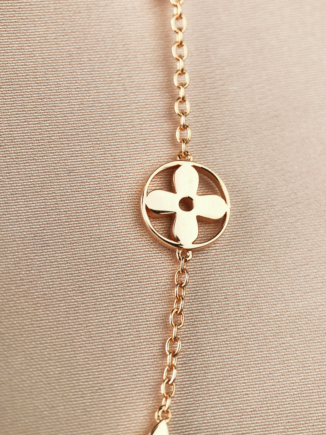 ¡®Lumi¡¯STAR AND SUN 7 MOTIFS GOLD BRACELET