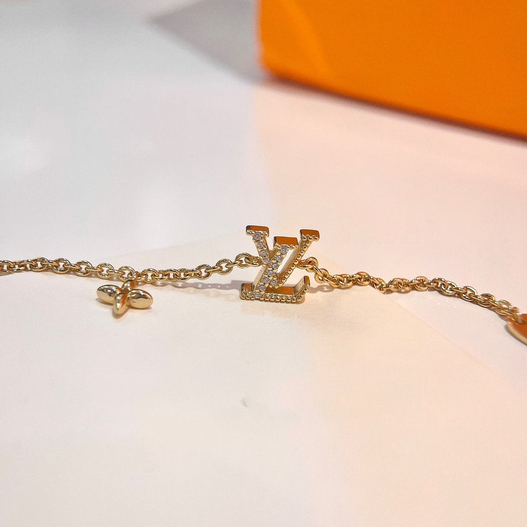 ¡®Lumi¡¯LOGO STAR MOTIF GOLD BRACELET