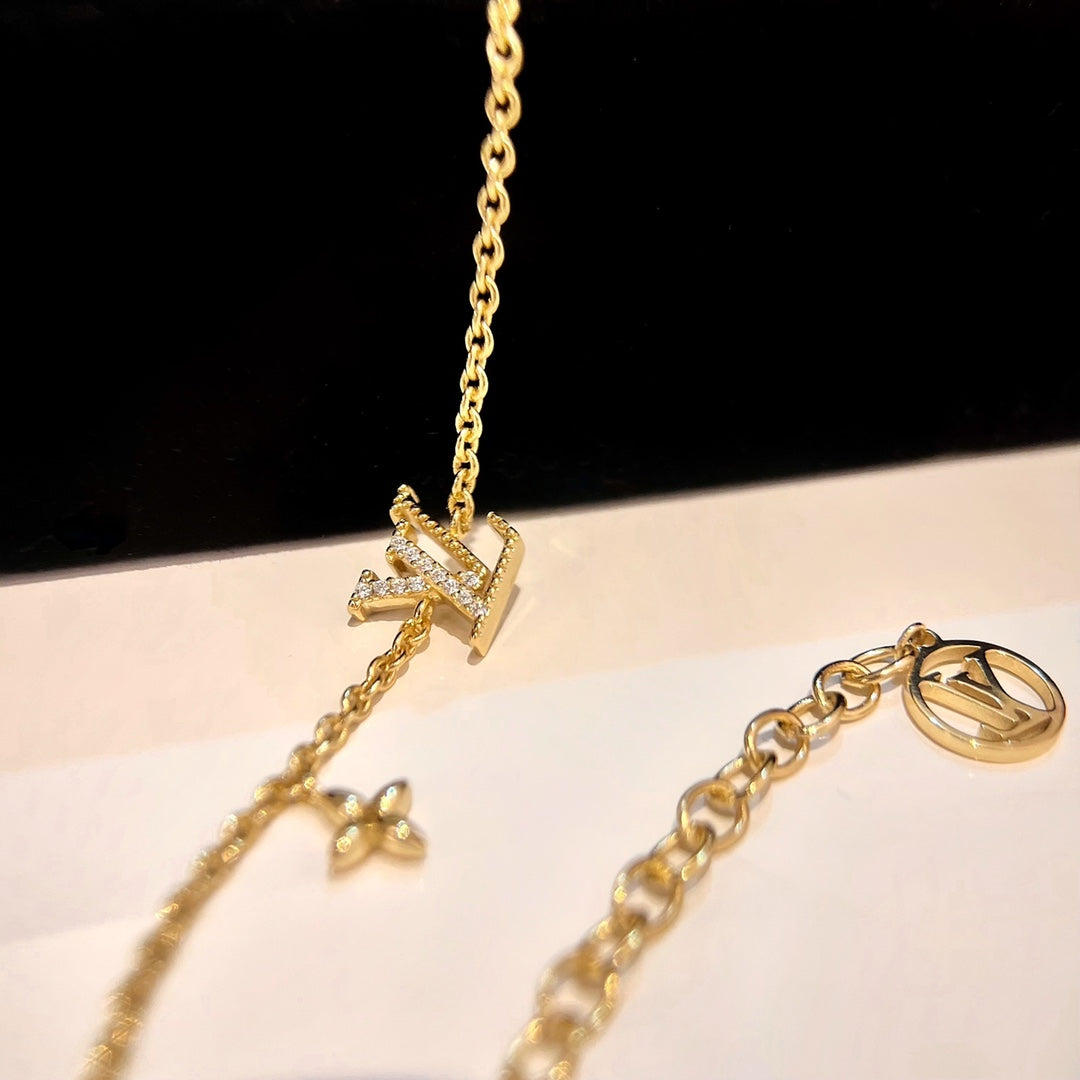 ¡®Lumi¡¯LOGO STAR MOTIF GOLD BRACELET
