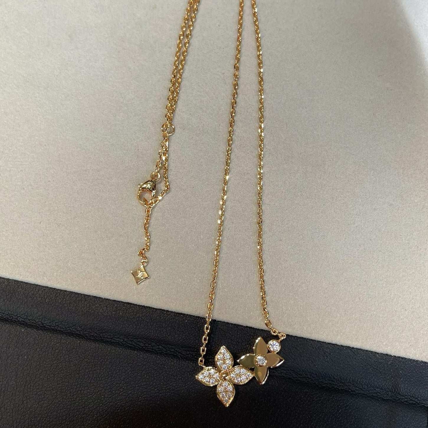 ¡®Lumi¡¯STAR BLOSSOM NECKLACE PINK GOLD DIAMONDS