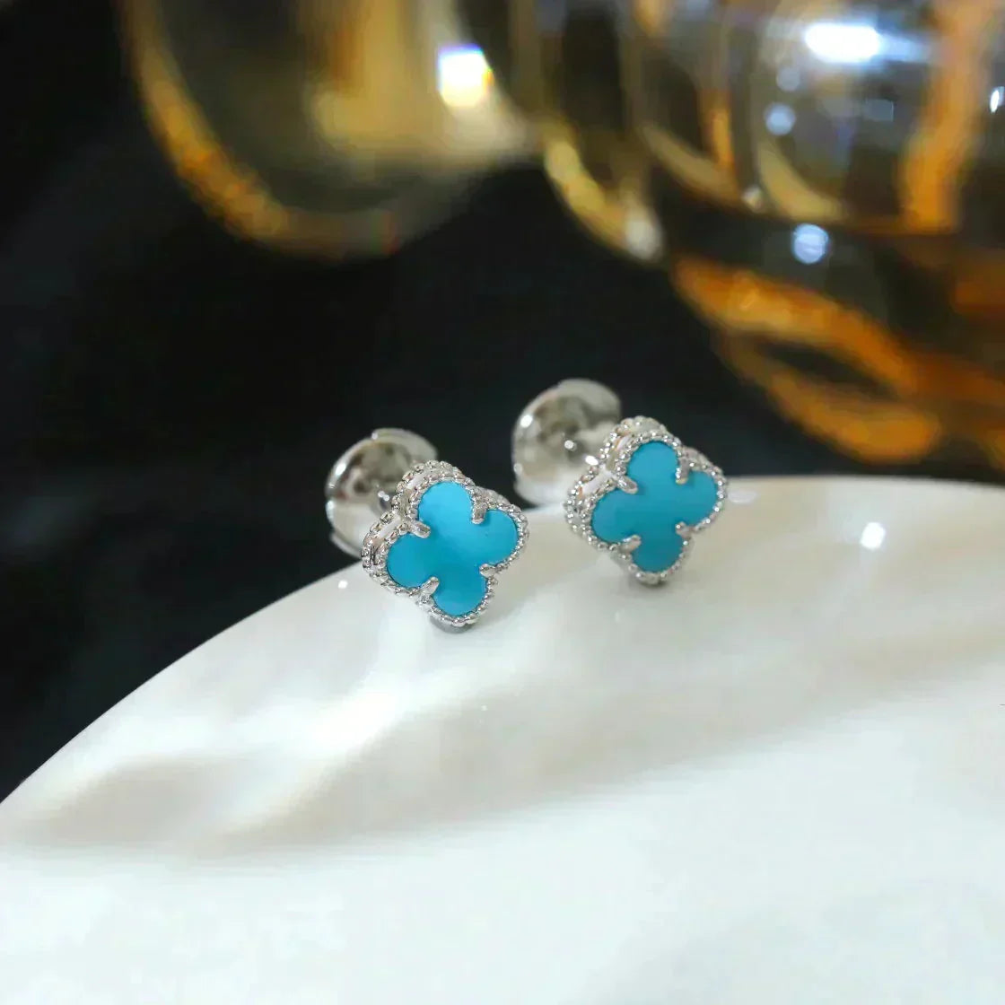 ¡®Lumi¡¯CLOVER MINI 9.5MM ONYX STUD EARRINGS SILVER