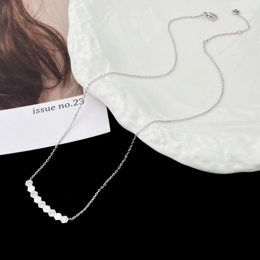 ¡®Lumi¡¯BEE MY LOVE DIAMOND NECKLACE