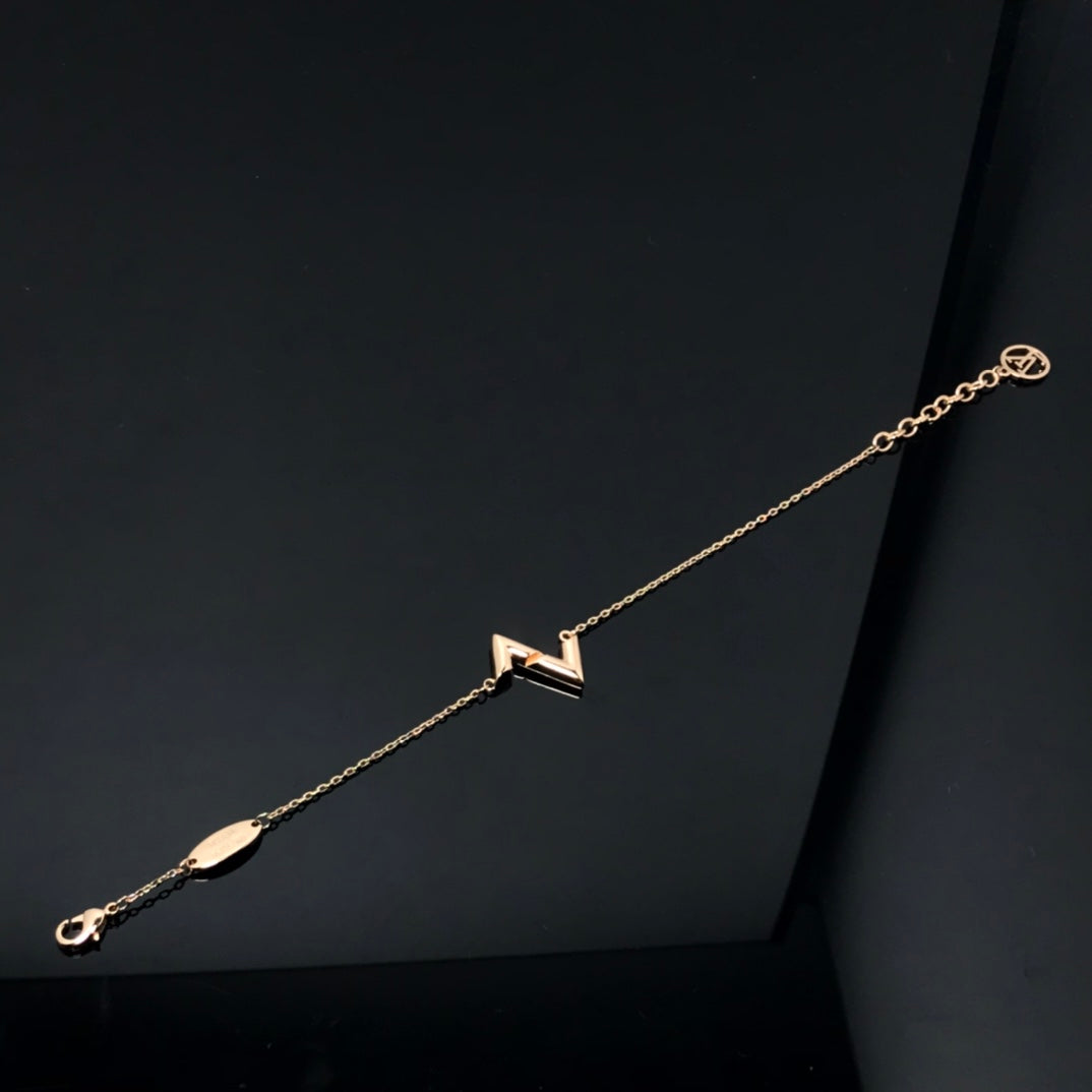 ¡®Lumi¡¯VOLT LV LOGO BRACELET