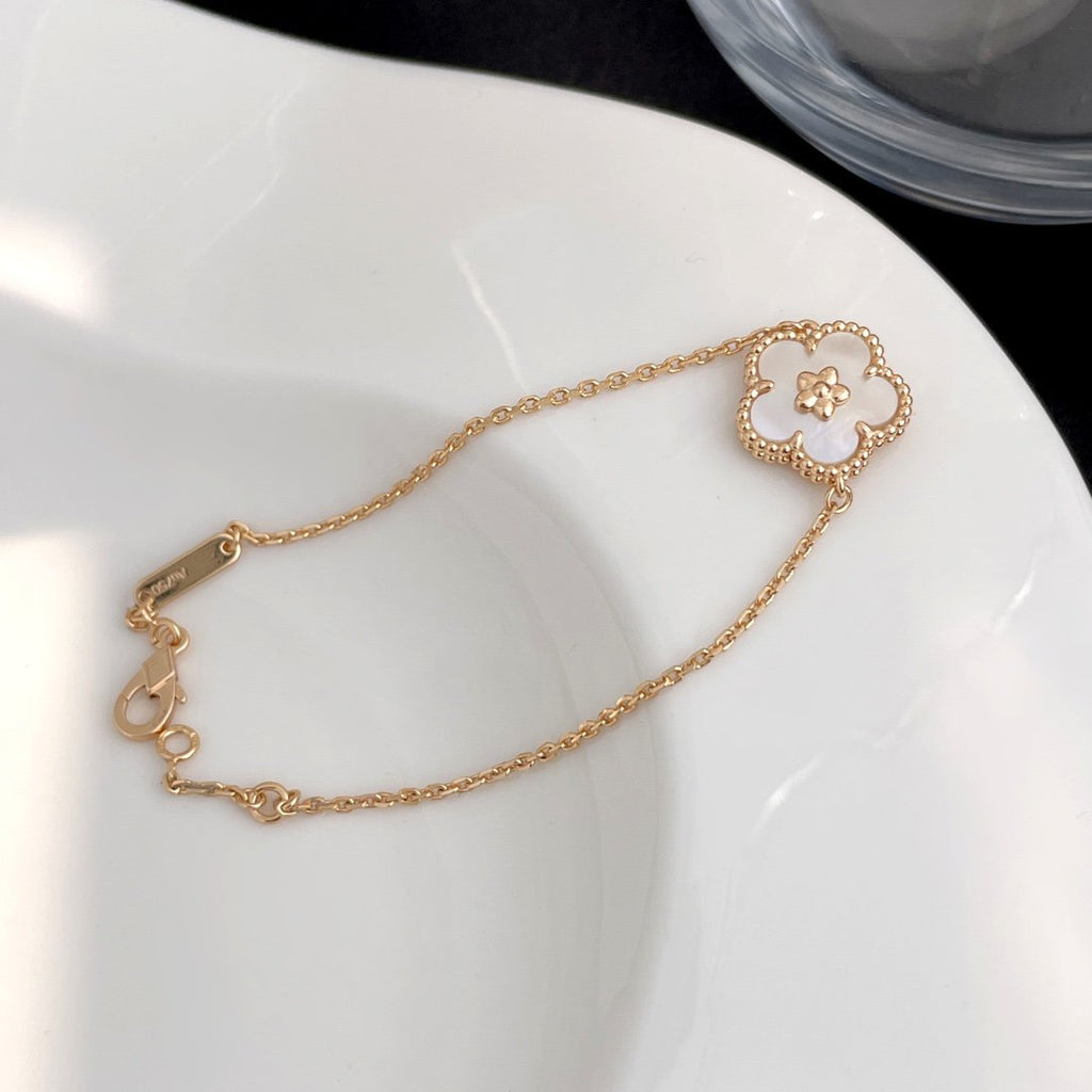 ¡®Lumi¡¯LUCKY SPRING ROSE GOLD MOP BRACELET