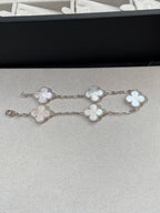 [Lumi jewelry]CLOVER WHITE PEARL MOP 5 MOTIF BRACELET COLLECTION