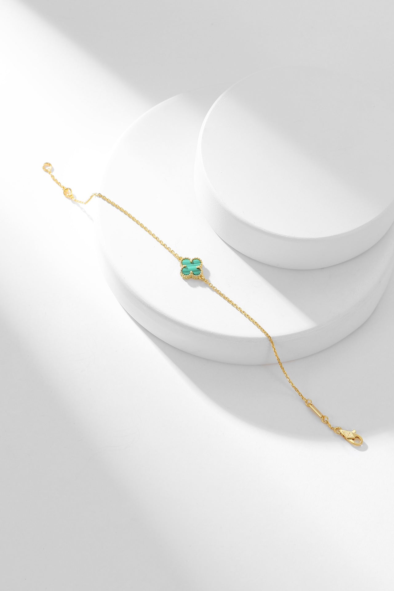 ¡®Lumi¡¯CLOVER BRACELET MALACHITE 1 MOTIF
