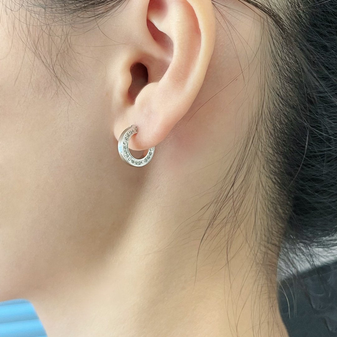 ¡®Lumi¡¯LOVE DIAMOND EARRINGS