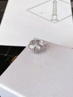 ¡®Lumi¡¯CLOVER SILVER RING