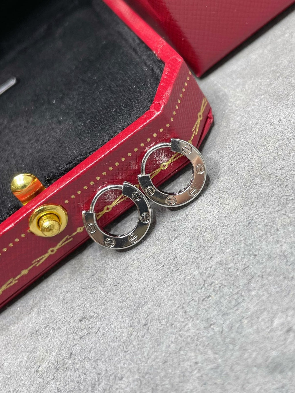 ¡®Lumi¡¯LOVE MINI EARRINGS