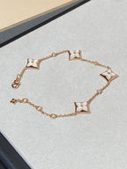 ¡®Lumi¡¯STAR 4 MOTIF MOP DIAMOND PINK GOLD BRACELET