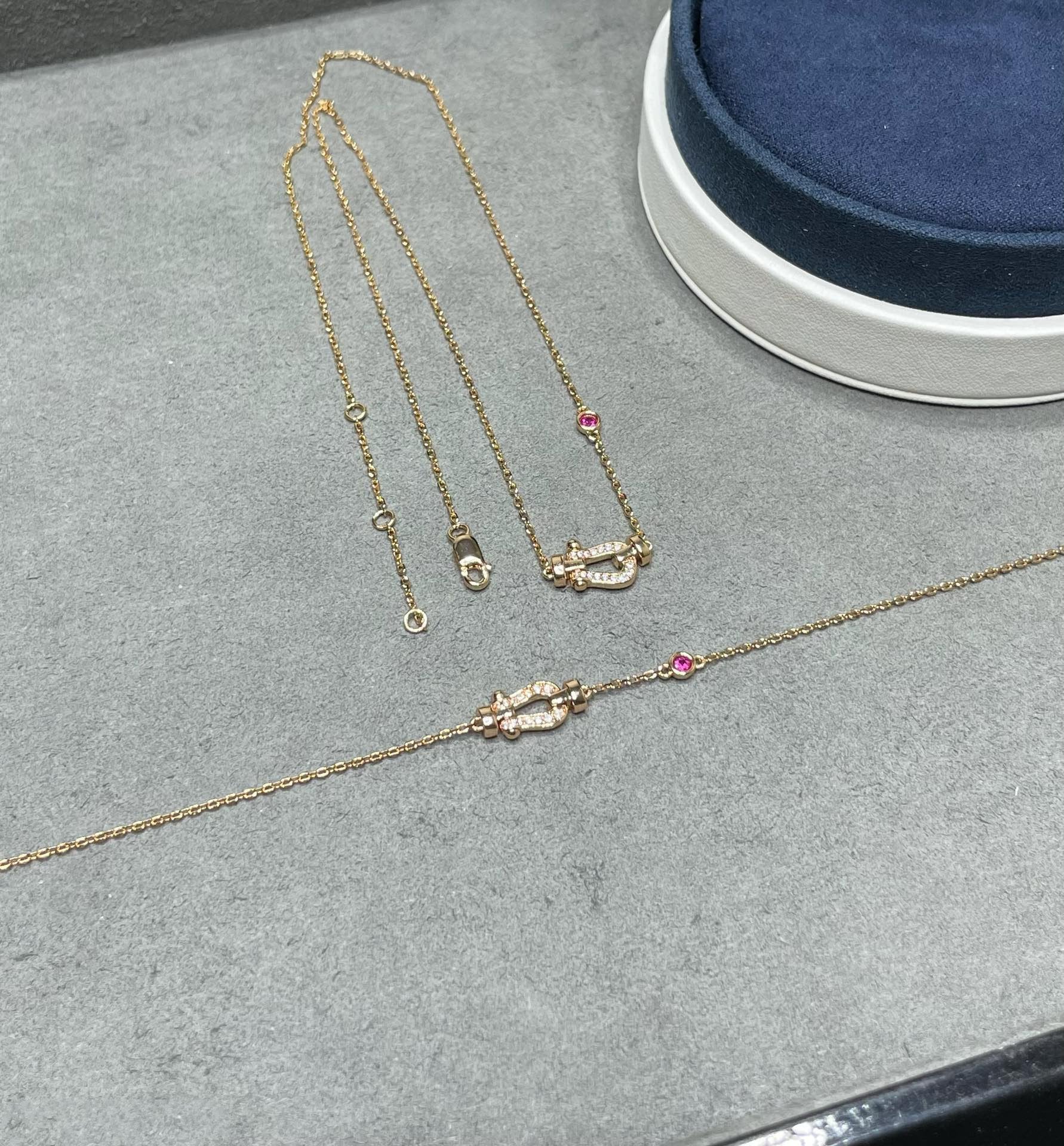 ¡®Lumi¡¯FORCE 10 DIAMOND PINK GOLD NECKLACE