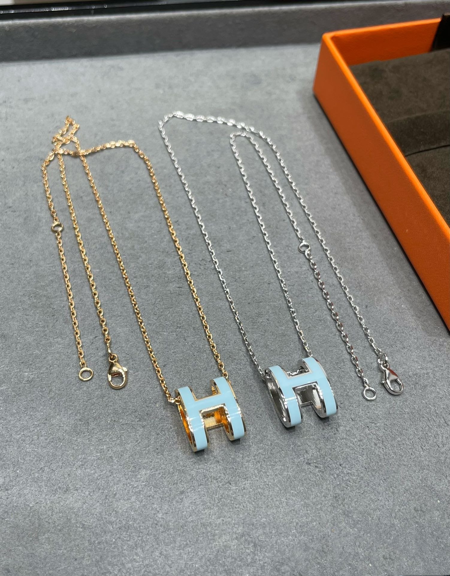 ¡®Lumi¡¯POP H SKY BLUE NECKLACE
