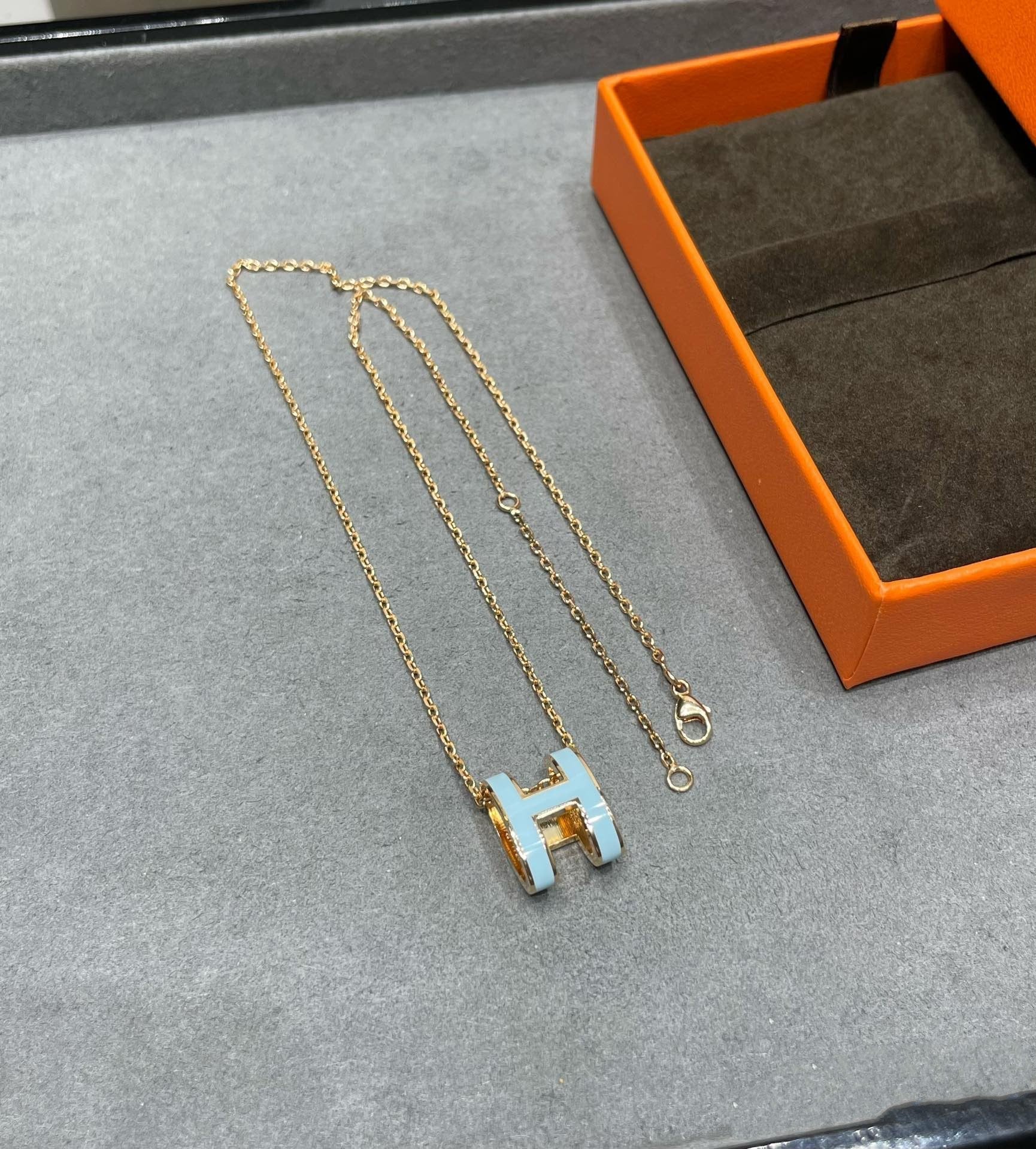 ¡®Lumi¡¯POP H SKY BLUE NECKLACE