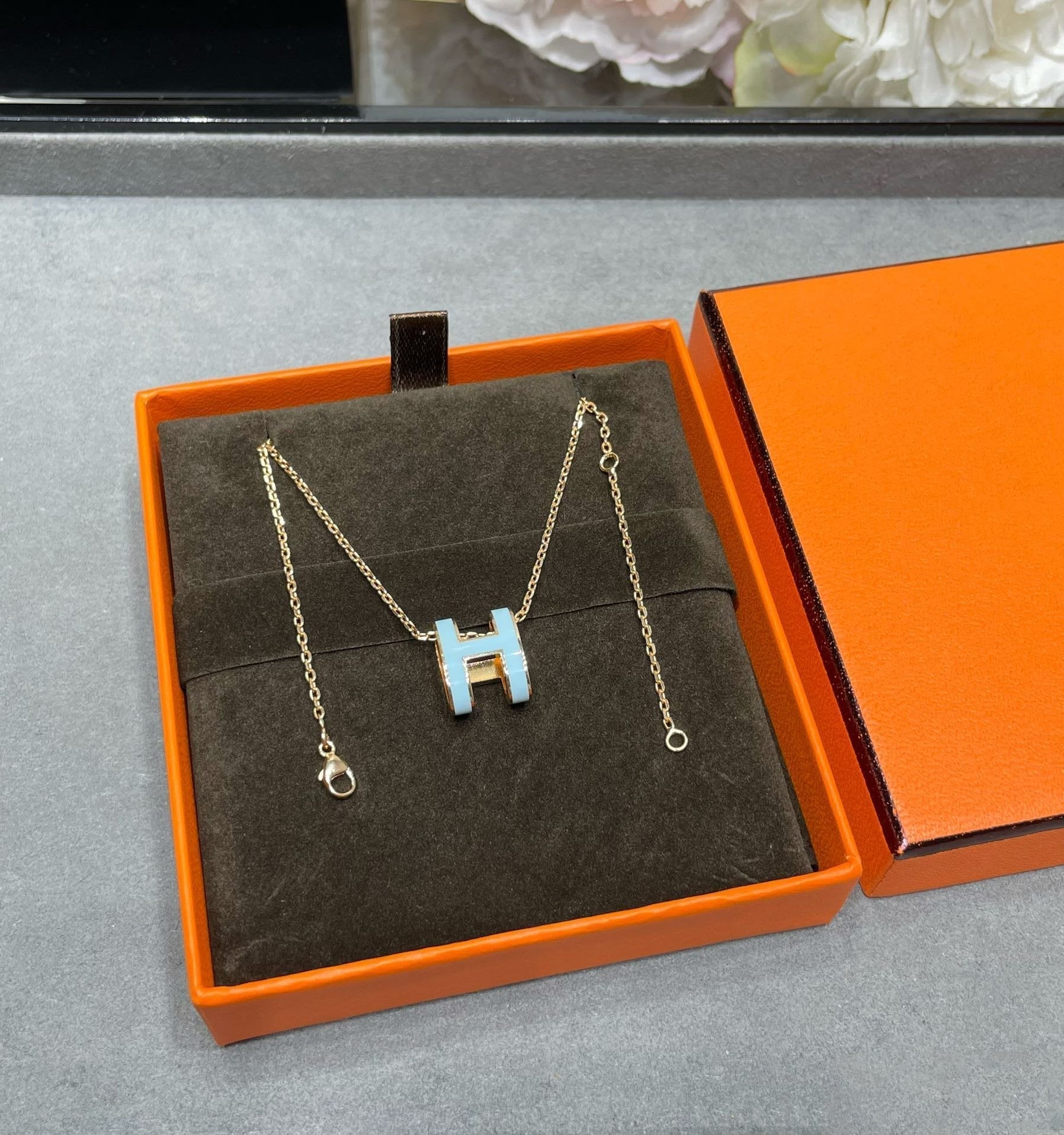 ¡®Lumi¡¯POP H SKY BLUE NECKLACE