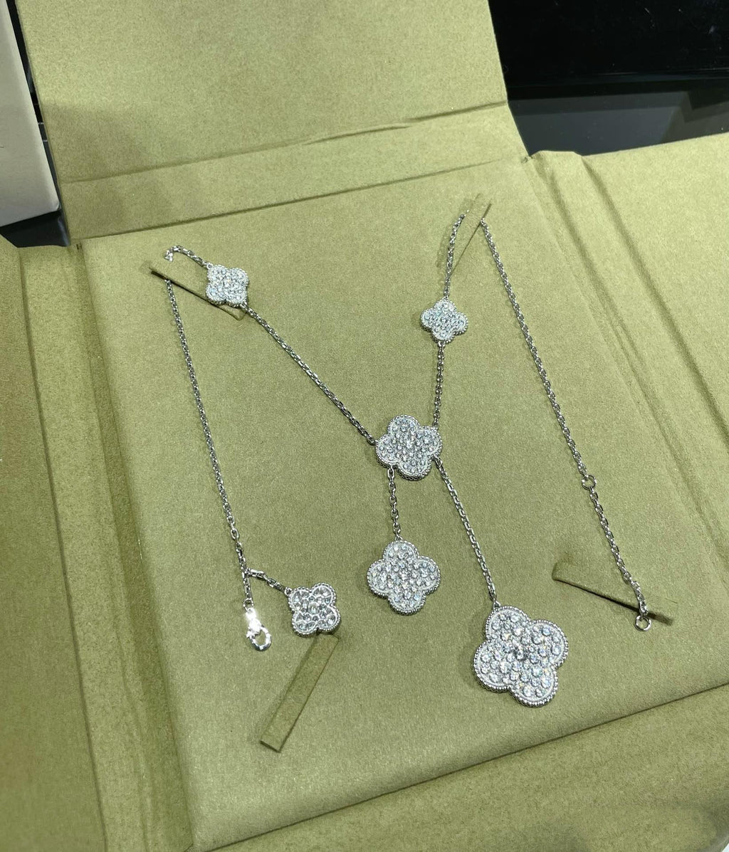 ¡®Lumi¡¯CLOVER 6 MOTIF DIAMOND PAVED NECKLACE