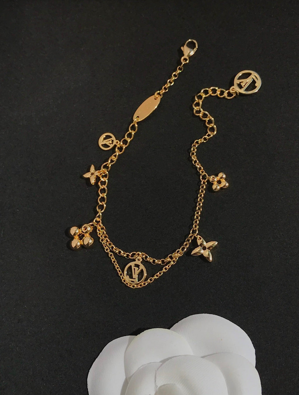 ¡®Lumi¡¯BLOOMING PINK GOLD MOP BRACELET