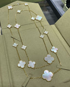 ¡®Lumi¡¯CLOVER 16 MOTIF WHITE MOP GOLD NECKLACE