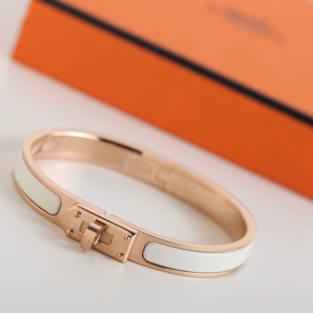 ¡®Lumi¡¯HM KELLY WHITE BRACELET