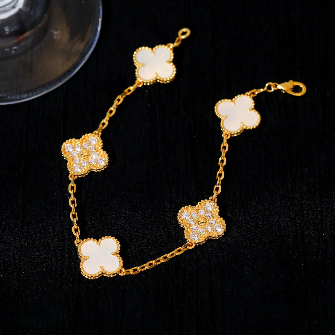 [Lumi]New CLOVER WHITE PEARL MOP 5 MOTIF BRACELET COLLECTION