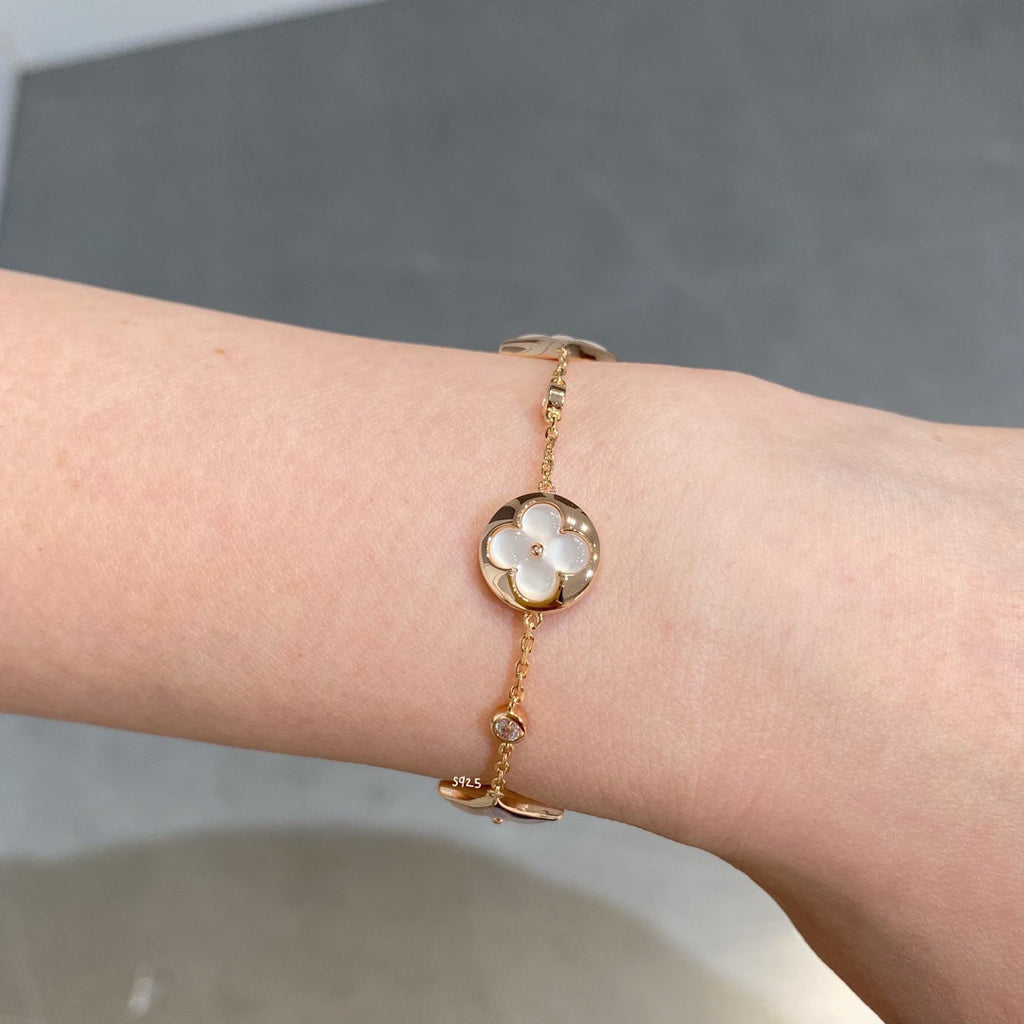 ¡®Lumi¡¯STAR AND SUN 4 MOTIF WHITE MOP PINK GOLD BRACELET