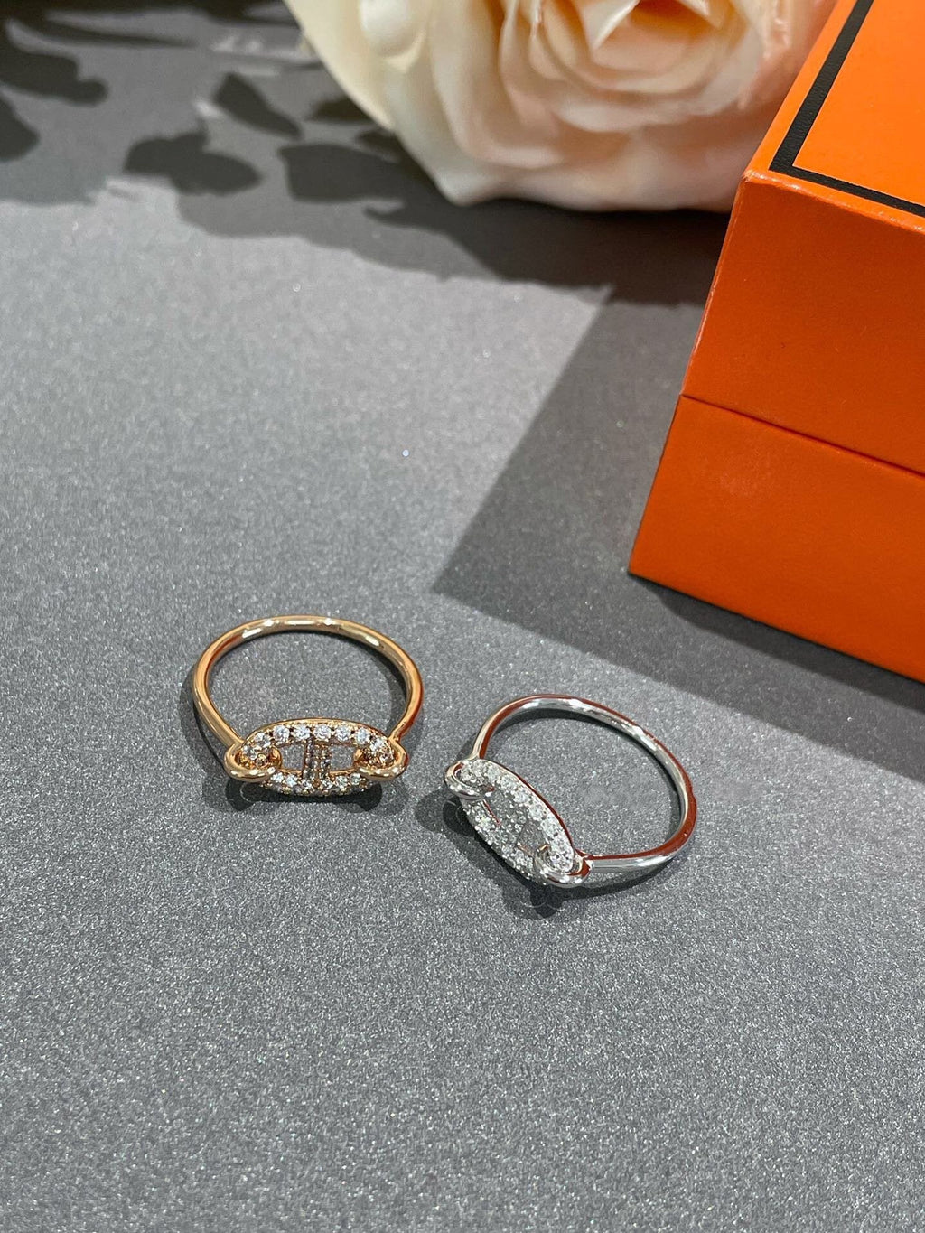 ¡®Lumi¡¯RONDE SMALL DIAMOND RING